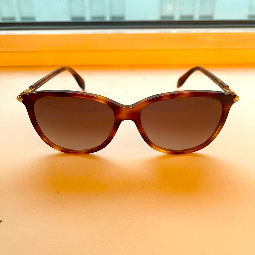 Barely worn Alexander McQueen sunglasses
